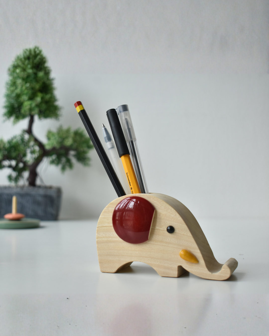 Elephant Mobile Holder and penstand