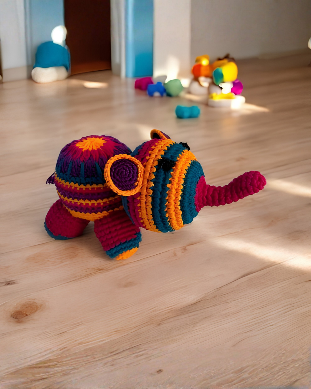 Elephant Large